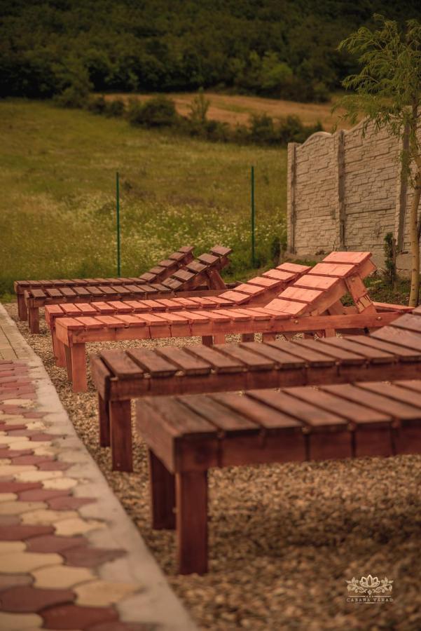 Cabana Varad Coronini Moldova Veche Exterior photo